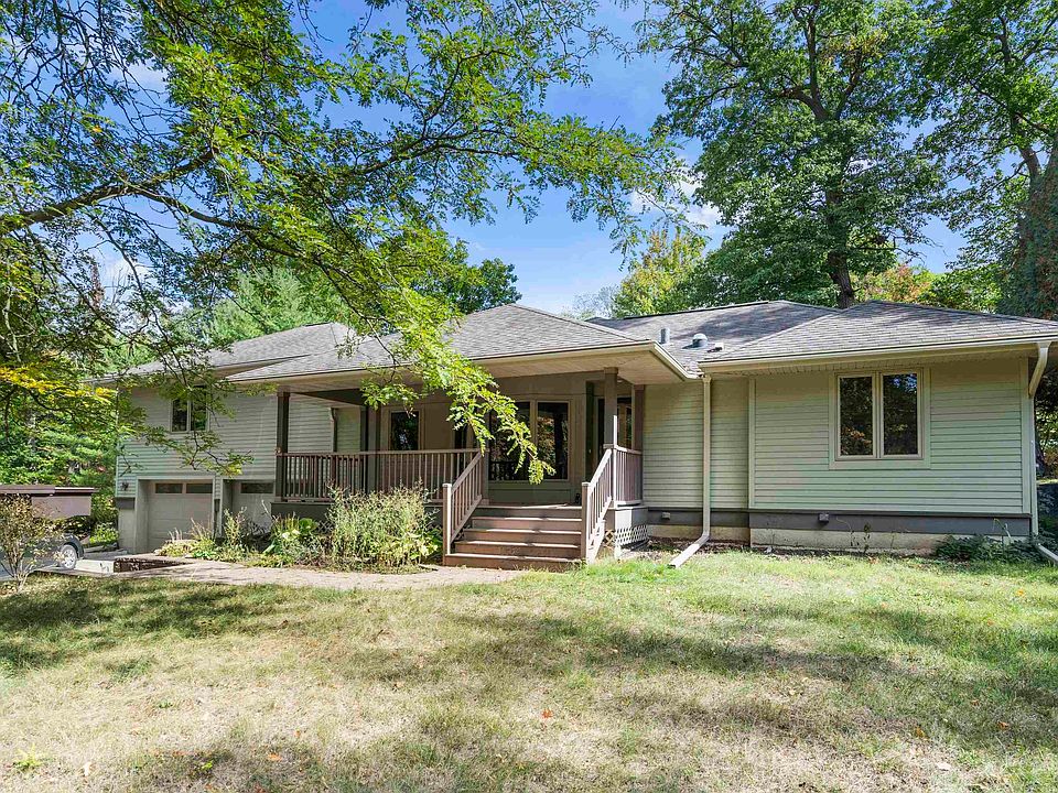 1522 W Ridgewood Dr, Cedar Falls, IA 50613 Zillow