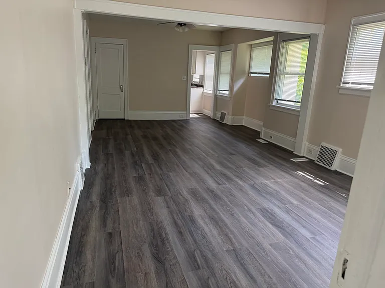1710 Newton Ave N #1710 — Photo 7