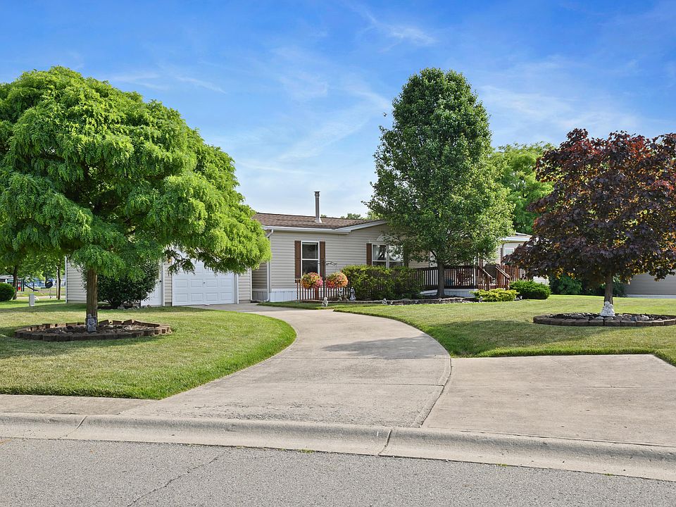 1st image of 10800 Valette Cir W #28722