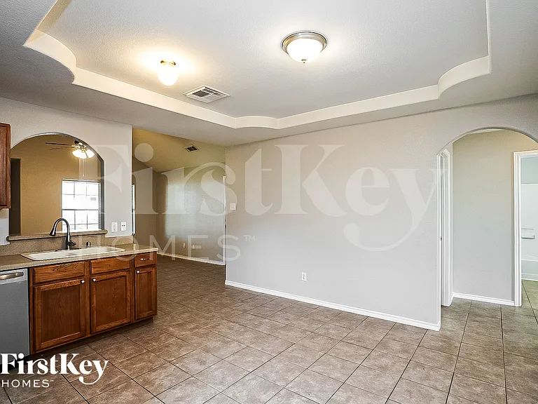 6267 Gillian Park Dr — Photo 7