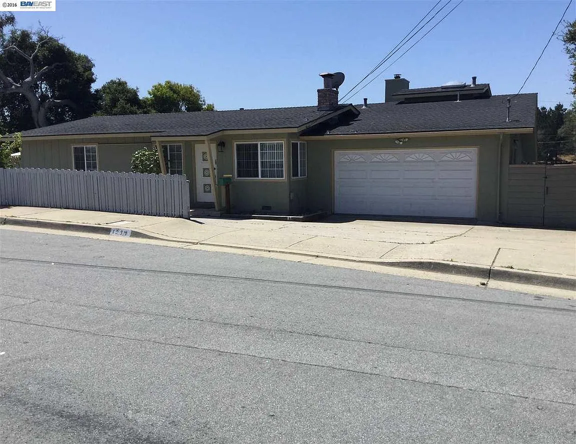 1294 Rousch Ave photo 1