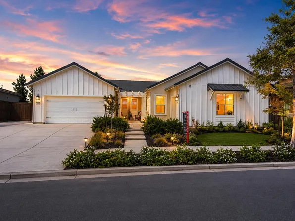1048 Beaver Pond Loop, Madera, CA 93636