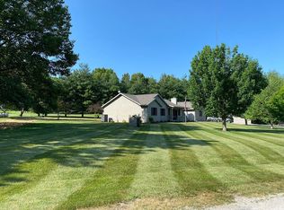 11230 Whitetail Creek Ln, Dawson, IL 62520