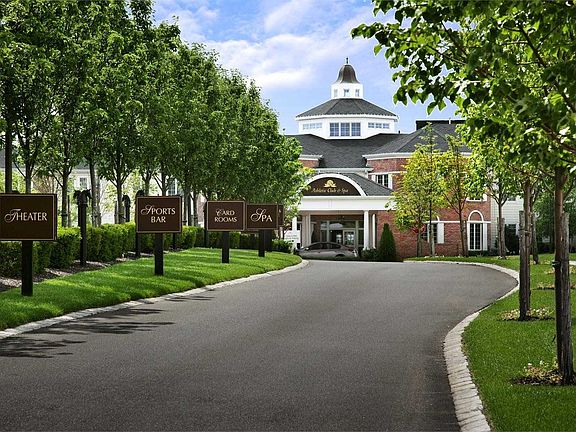 2nd image of 542 Roosevelt Way