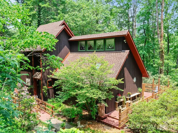 278 Mount View Dr, Burnsville, NC 28714