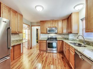 2739 W Touhy Ave #2, Chicago, IL 60645