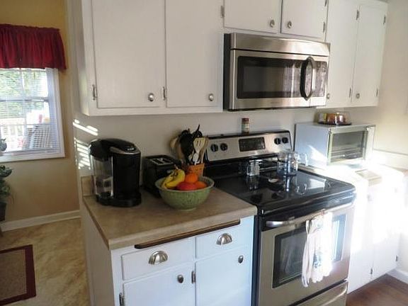 2nd image of 3701 Kimrod Dr