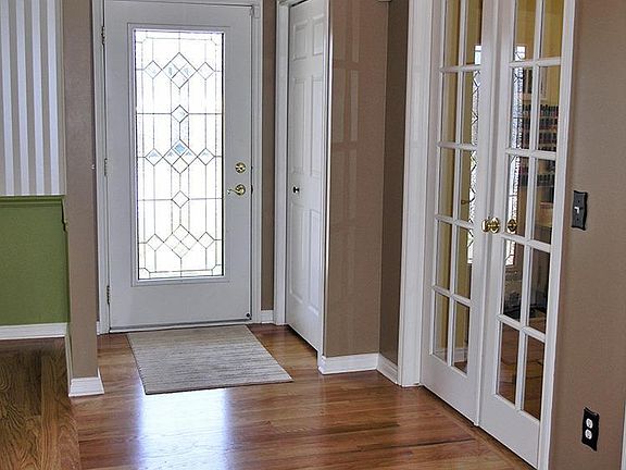 4th image of 5583 Windermere Dr