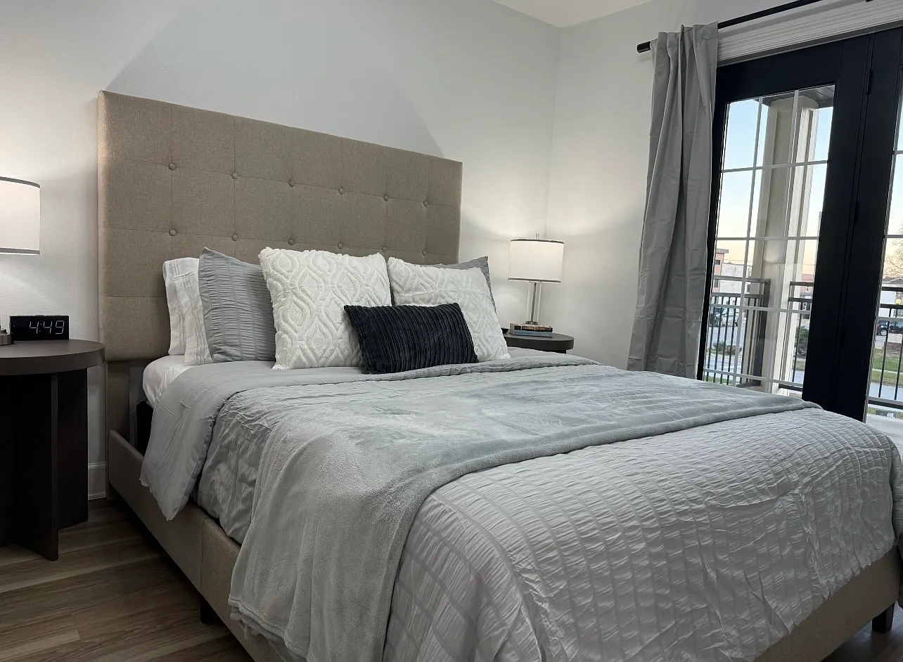 JW Flats Condominiums - Unit 17 — Photo 2