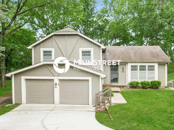 2221 NW 64th Pl, Kansas City, MO 64151