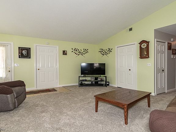 3rd image of 6848 Olde Meadows Ct #103