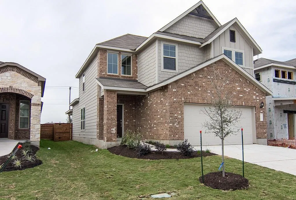 3 bed, 2.5 bath, 2061 sqft, $2,520 — Photo 3