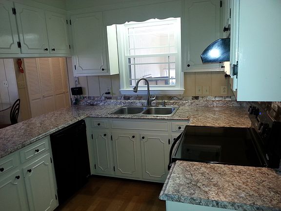 5th image of 4995 Wallace Cir