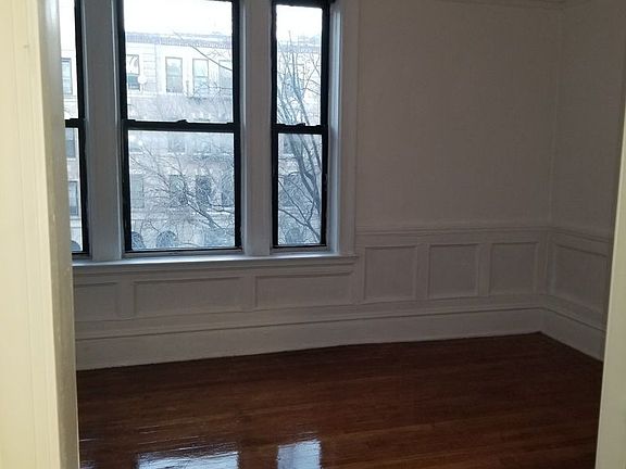 2nd image of 352 Saint Johns Pl