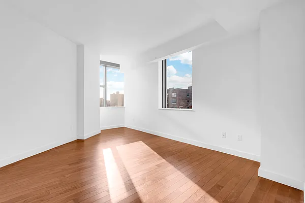 Sold by Mitra Hakimi Realty Group, LLC | media 43