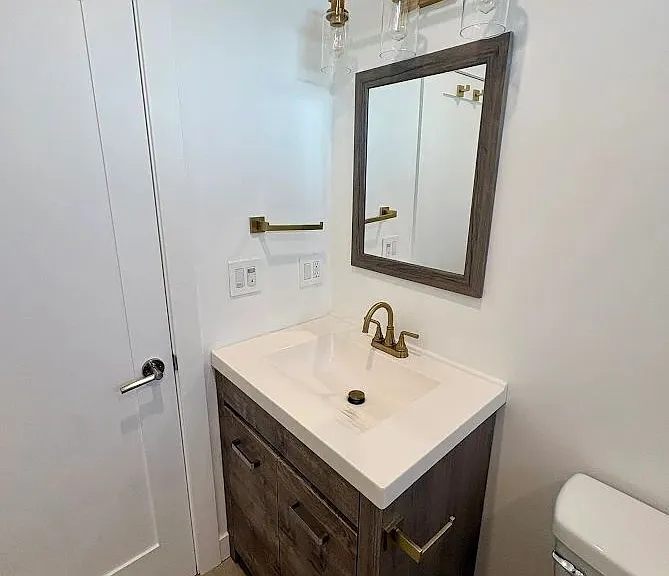 8045 Darby Ave #3 — Photo 9