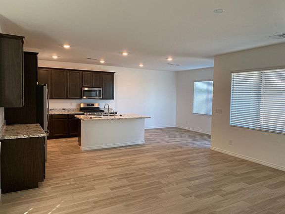 3rd image of 7112 Sayonara Vista St