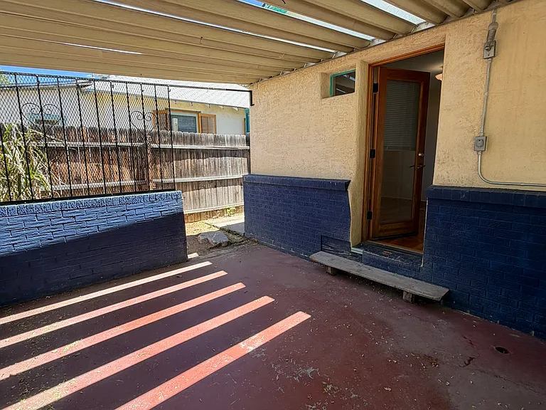 711 Iron Ave SW — Photo 29