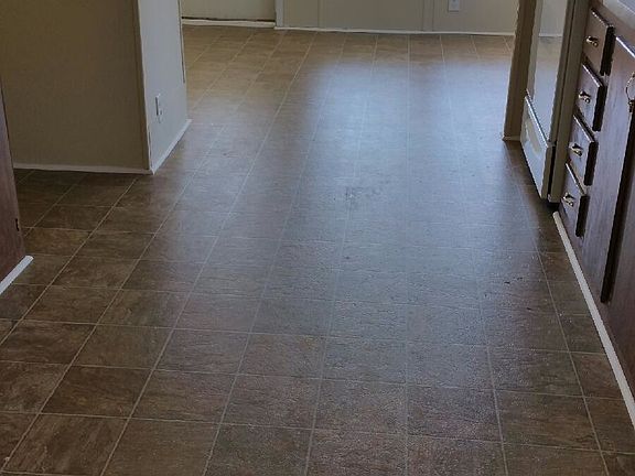 3rd image of 517 Golden Pine Ct