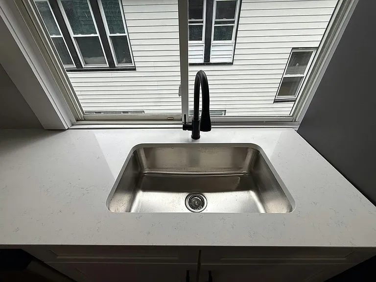 1326 W 110th St #2 — Photo 7