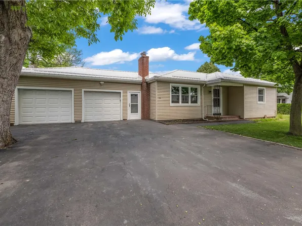 90 Reynolds Ave, Rochester, NY 14609