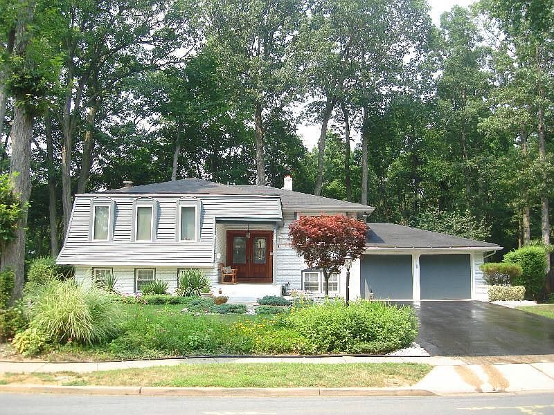 1st image of 1928 Birchwood Park Dr N