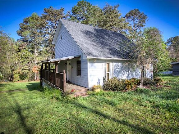 3rd image of 4040 Merritt Dr