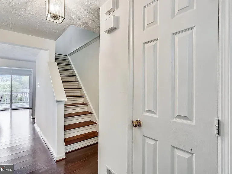872 Flagler Dr — Photo 9