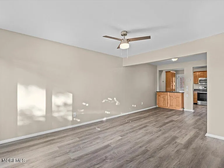 8 Primrose Ln — Photo 9