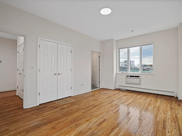 562 Court St #5B — Photo 13