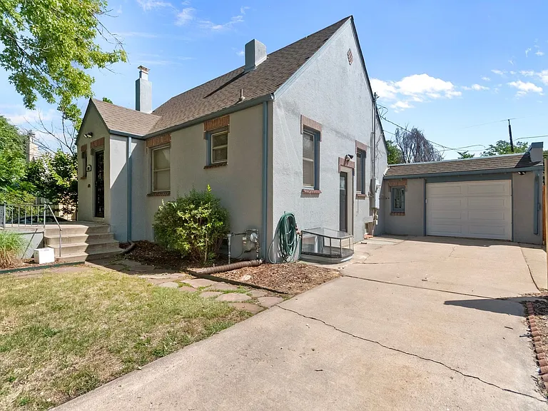 654 S Bryant St — Photo 41