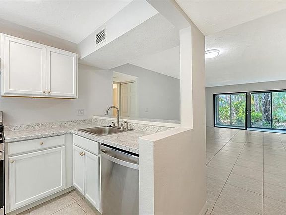 3rd image of 1720 GLENHOUSE DRIVE #326