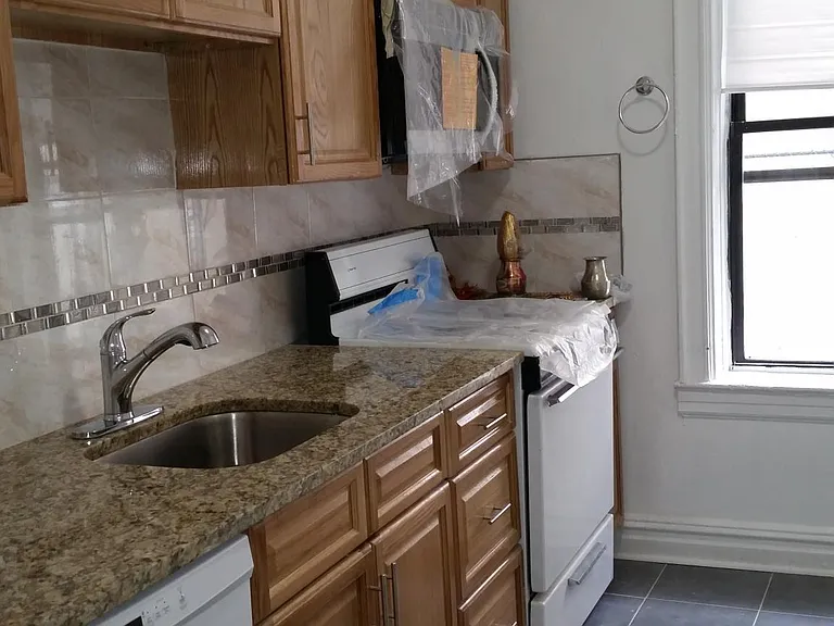 118 Corbin Ave #202 — Photo 9