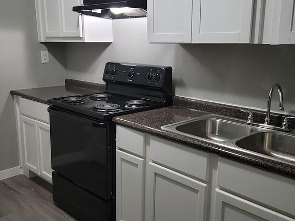 5th image of 2735 Franklin St #2