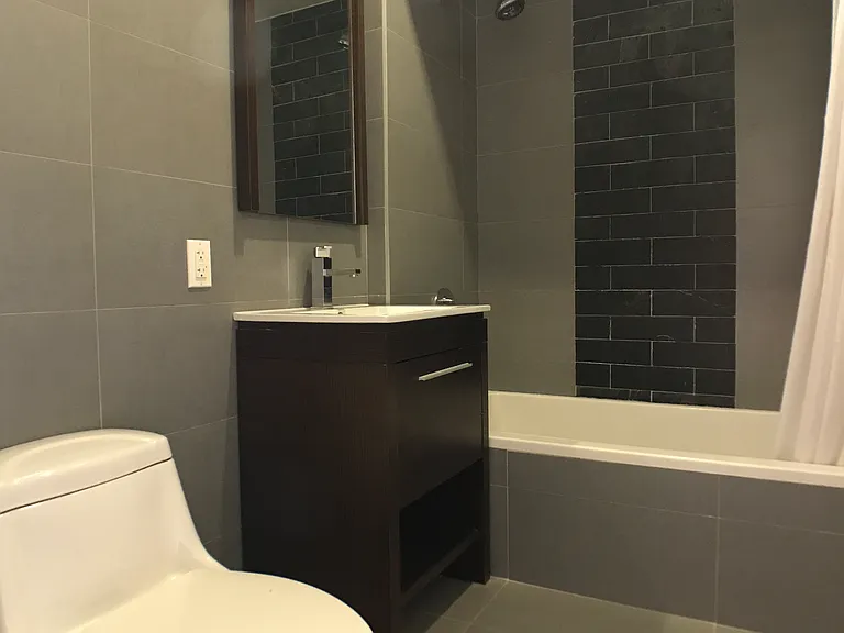 566 Dekalb Ave #3F — Photo 13