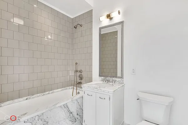 Rented by CORE | media 22