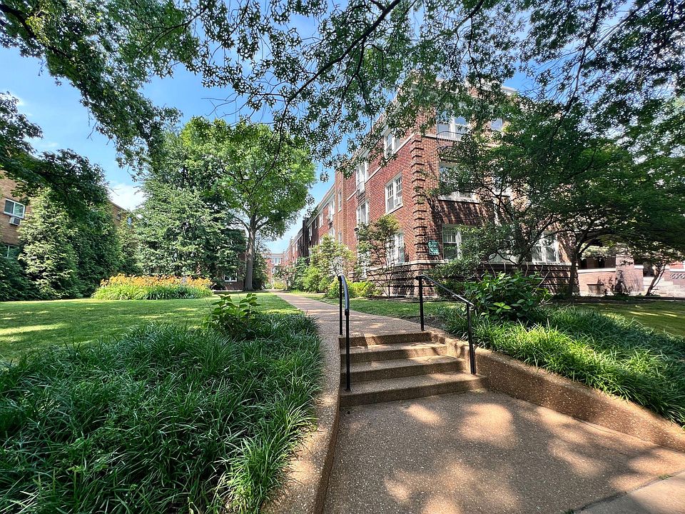 The Magnolia Arms is across the street from magnificent Tower Grove Park.