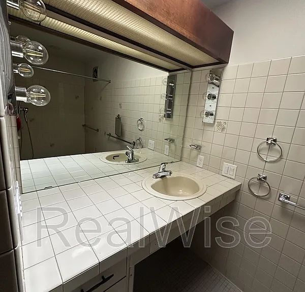7730 SW Eaker Pl — Photo 39