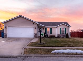 1168 Whitney St, Burns Harbor, IN 46304