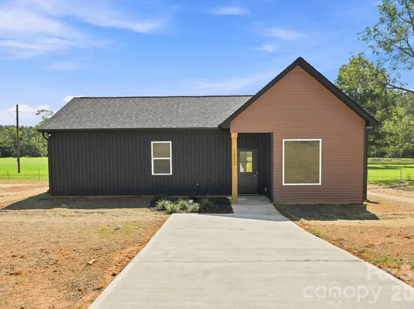 1515 Robin Rd, Newton, NC 28658