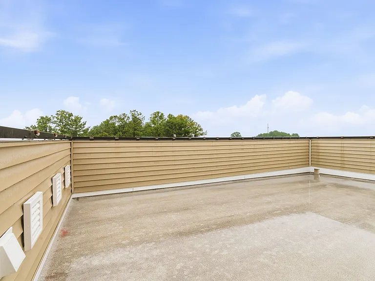 2741 Acadia Dr #B — Photo 25