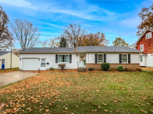 1212 E 15th St, Ashtabula, OH 44004