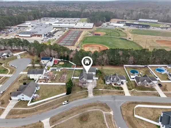 6123 Roland Smith Dr, Gloucester, VA 23061