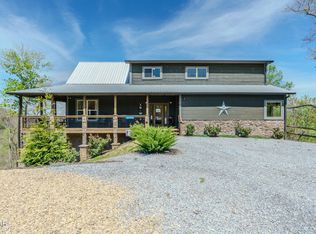 2927 Joyner Hills Ln, Sevierville, TN 37876