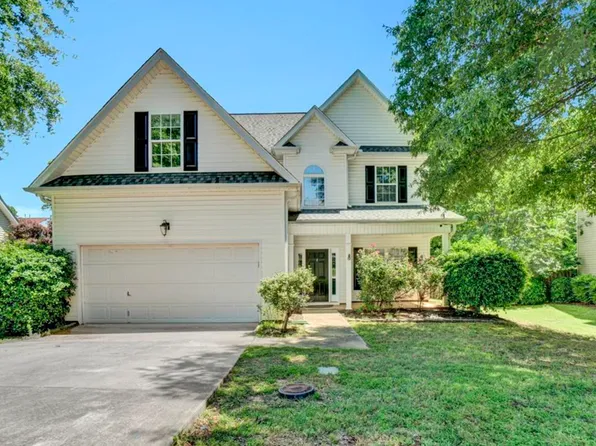 905 Morning Mist Ln, Simpsonville, SC 29680