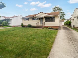 3307 Dellwood Dr, Parma, OH