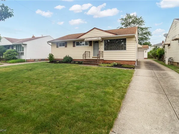3307 Dellwood Dr, Parma, OH 44134
