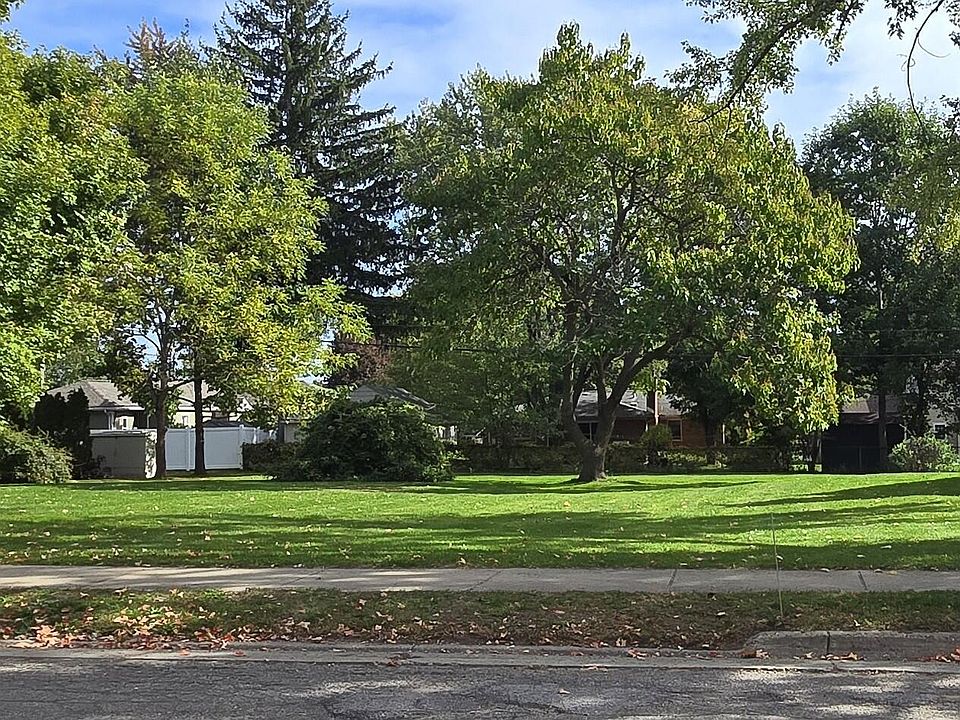 1st image of Horton St