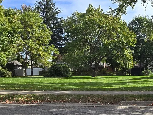 Horton St, Northville, MI 48167