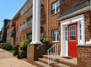 55 W 1st St APT C8, Bayonne, NJ 07002